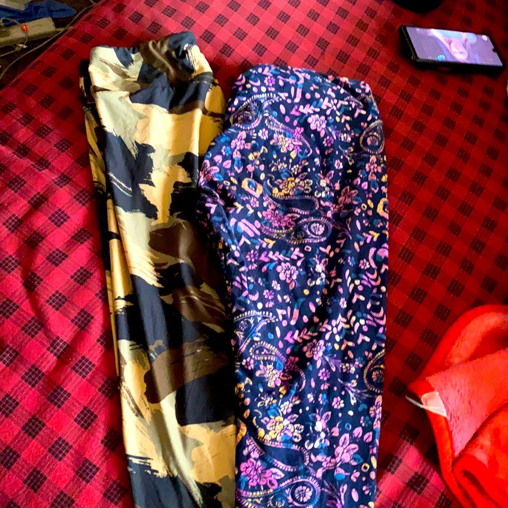 2 New without tags LuLaRoe Leggings  Size T/C